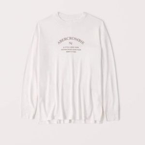 Abercrombie and Fitch Long sleeve Tee size XS NWT